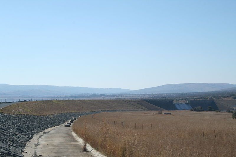 File:Kwena Dam-003.jpg