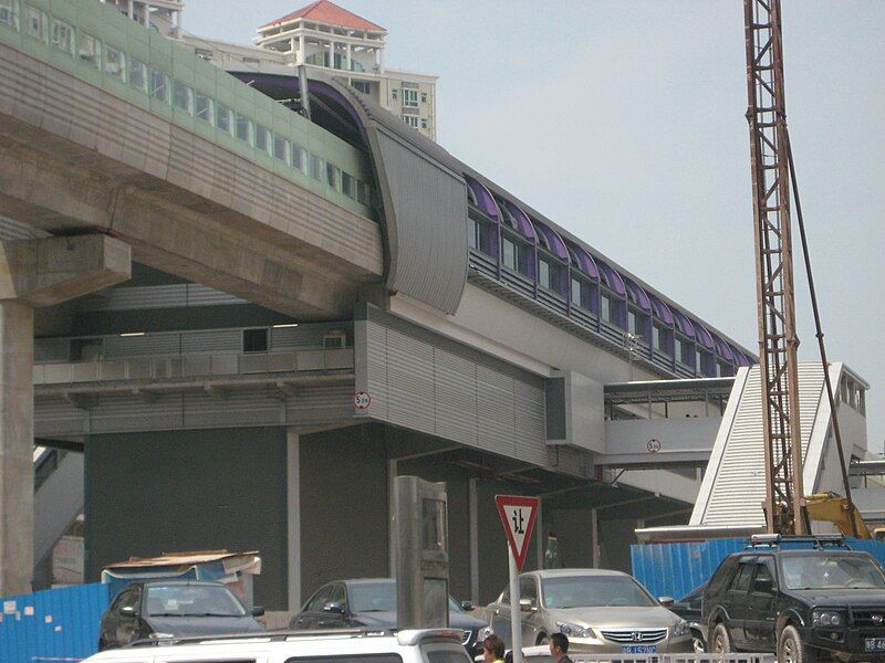 File:Longhua station outside.jpg