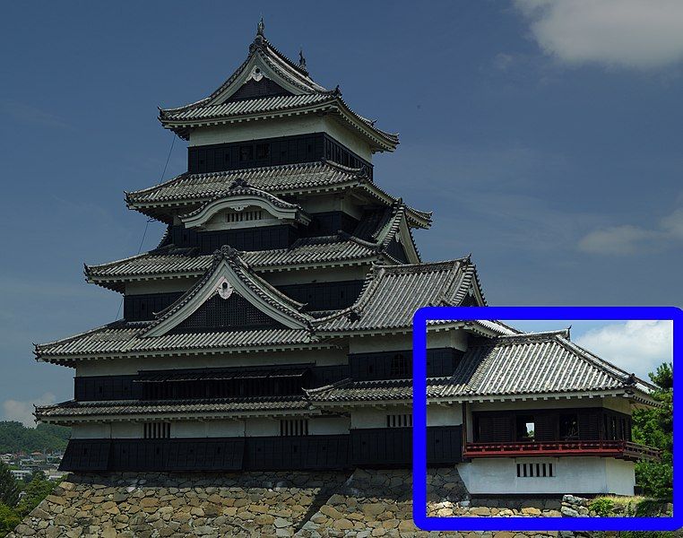 File:Matsumoto-Castle-far right.jpg