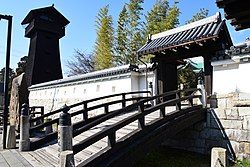 Reconstructed gate of Ōguchi Castle