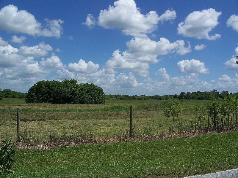 File:Okeechobee FL Battlefield01.jpg