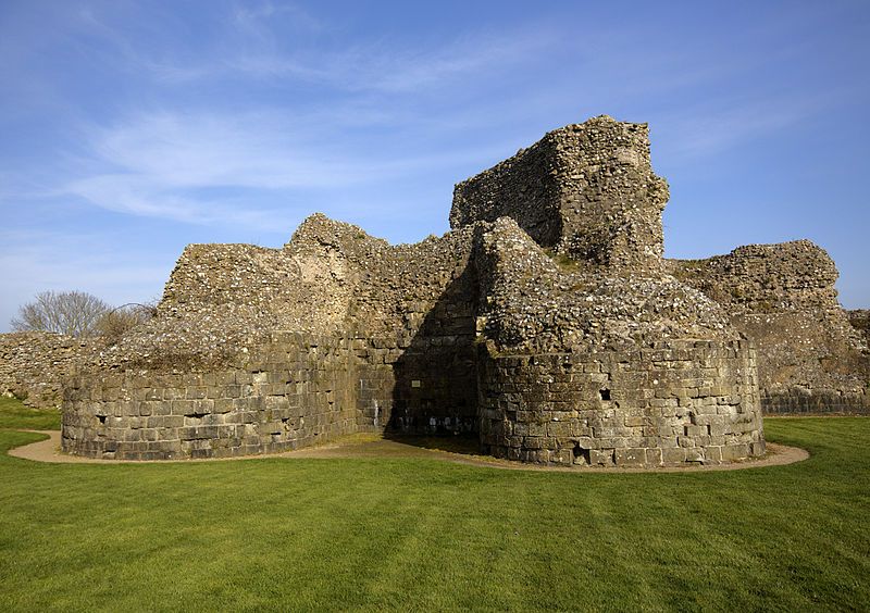 File:Pevensey Castle keep.jpg