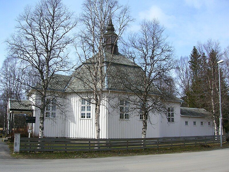 File:Røssvoll church 04.JPG