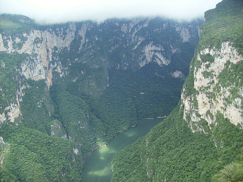 File:Sumidero Canyon.jpg