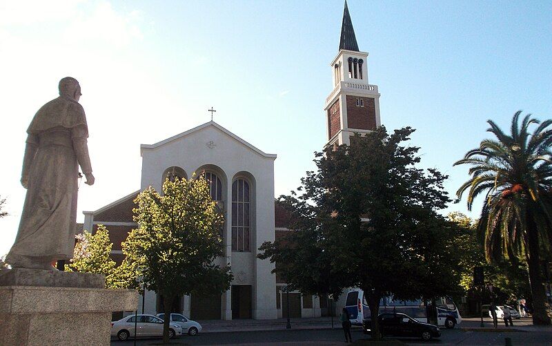 File:Talca, Main square.JPG