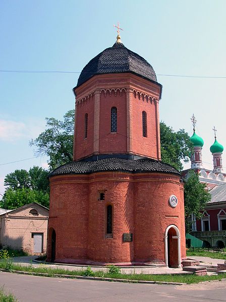 File:Vysokopetrovsky Monastery 4.JPG