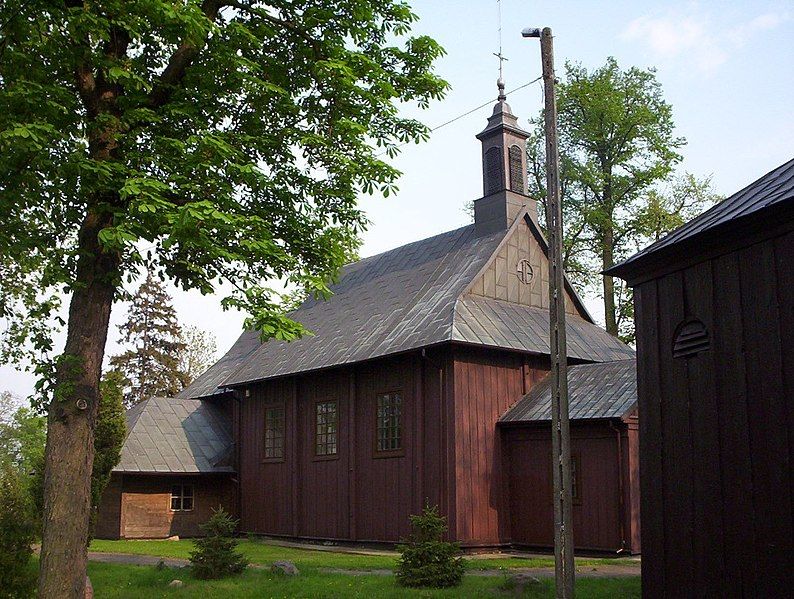 File:Zukow church01.jpg