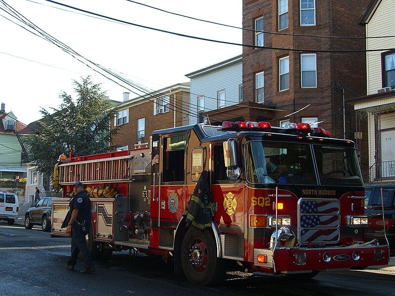 File:11.8.11UnionCityFireByLuigiNovi4.jpg