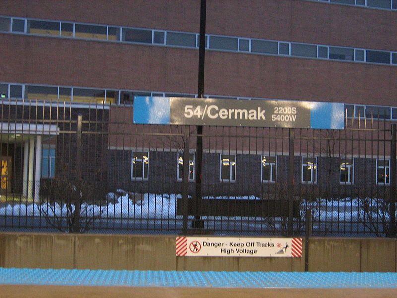 File:54 Cermak CTA.JPG