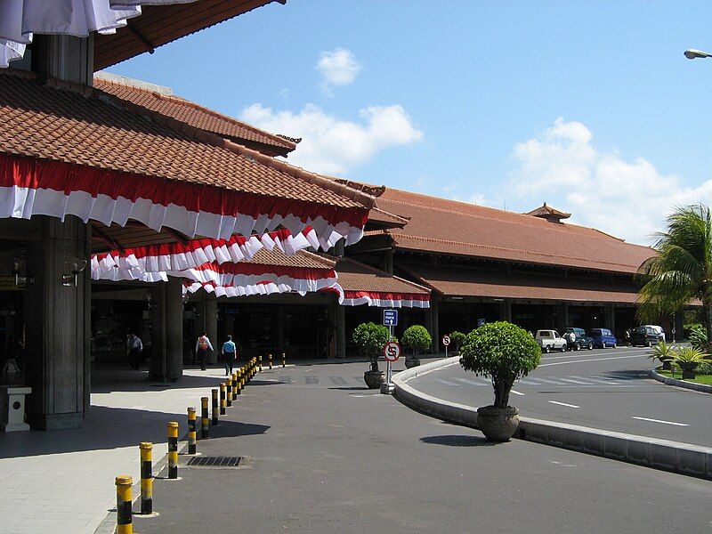 File:Anfahrt Ngurah Rai.jpg