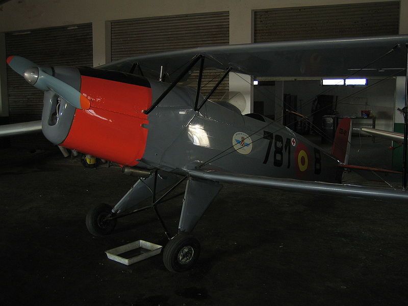 File:Bücker.jpg