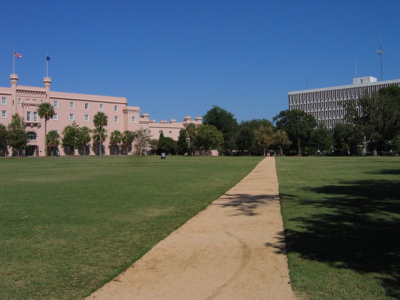 File:Charleston marion square2.jpg