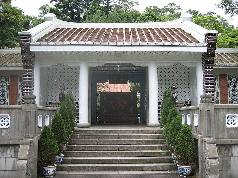 File:Cihu Chiang residence.JPG