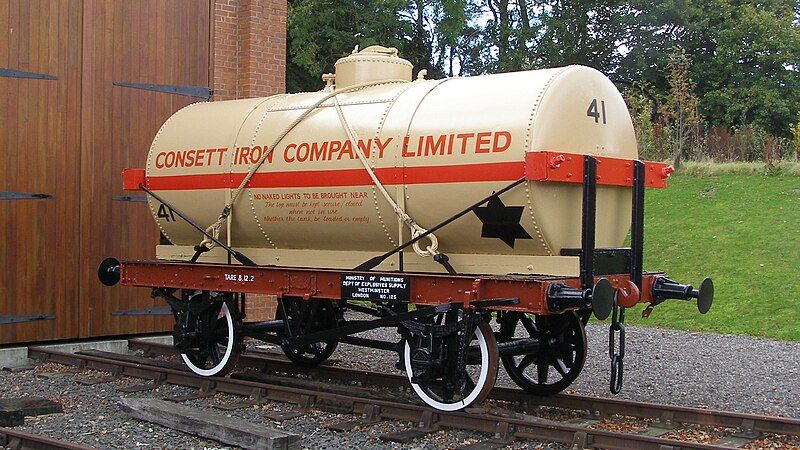 File:Consett-tankwagon41.jpg