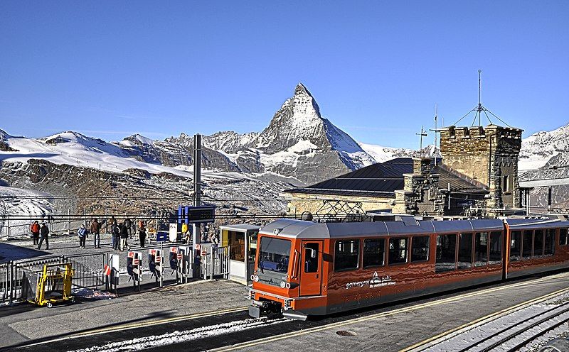 File:Gornergrat-Station3578trim.jpg