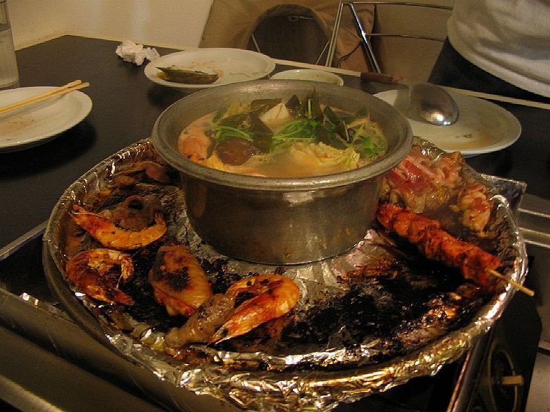 File:Hotpot with grill.jpg