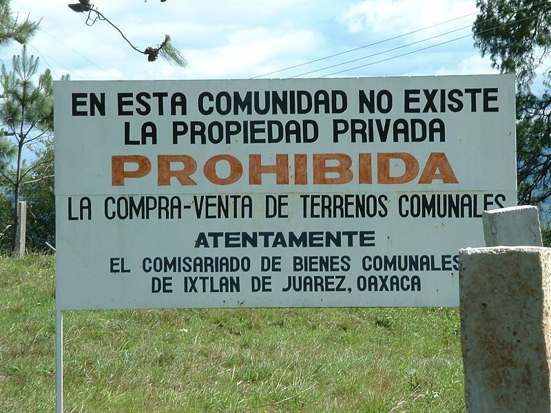 File:IxtlanDeJuarezNoPrivateProperty.jpg