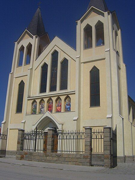 File:Kaloyanovo Catholic Church.jpg