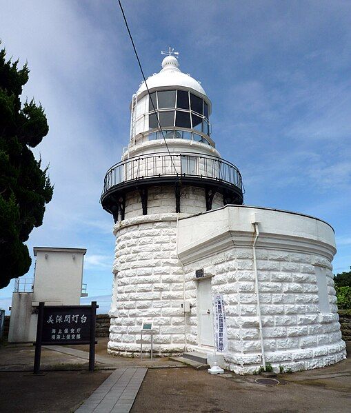 File:Mihonoseki Lighthouse.jpg