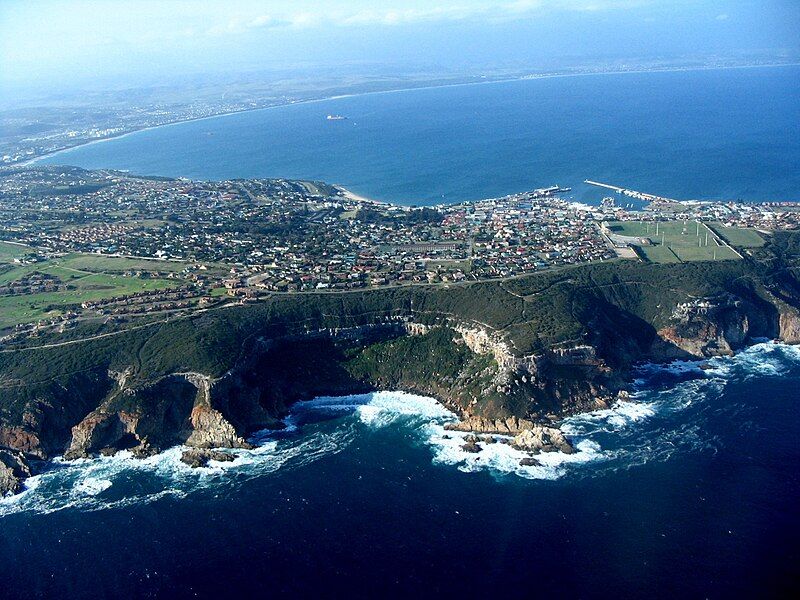 File:Mossel Bay (15412141375).jpg