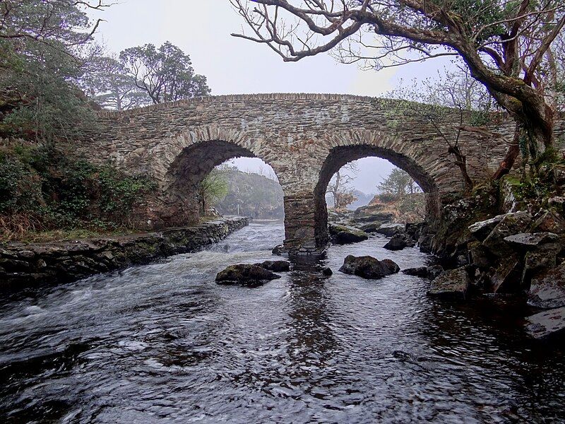 File:Old-Weir-Bridge-Killarney-National-Park-2012.JPG