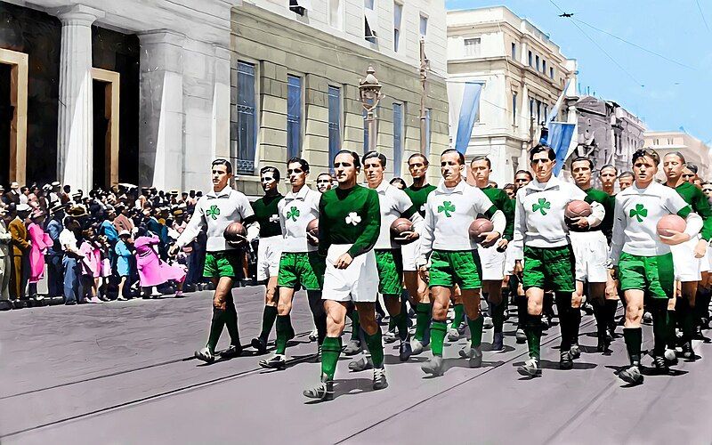 File:Panathinaikos parade 1930.jpg