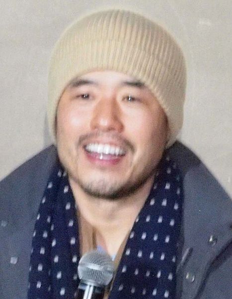 File:Randall Park 2015.jpg