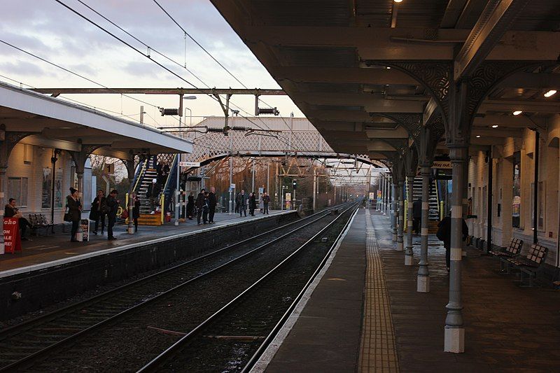 File:Rochford station.jpg