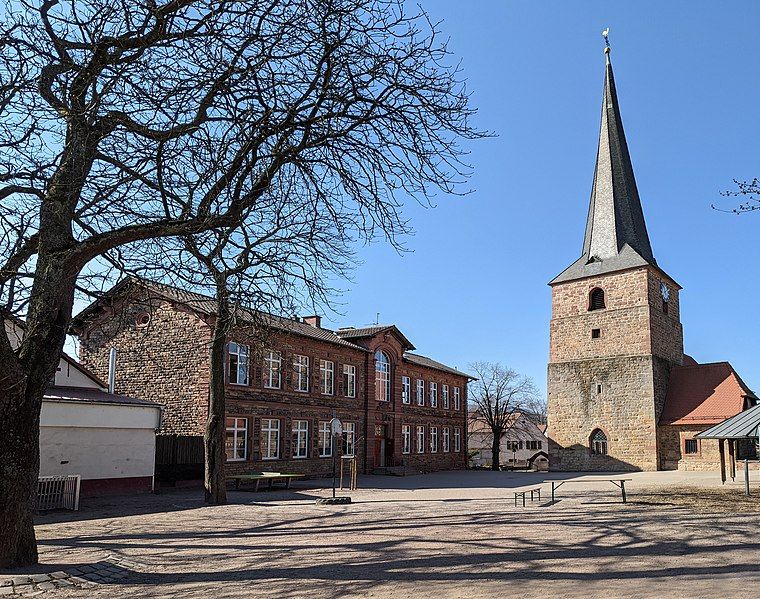 File:Siebeldingen-Schule-08-St Quintin-2022-gje.jpg