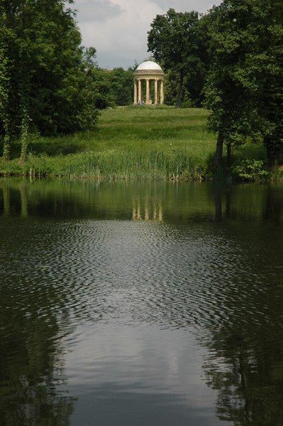 File:Stowe Rotunda.jpg