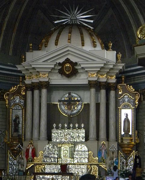 File:Taal Basilica (Altar).JPG