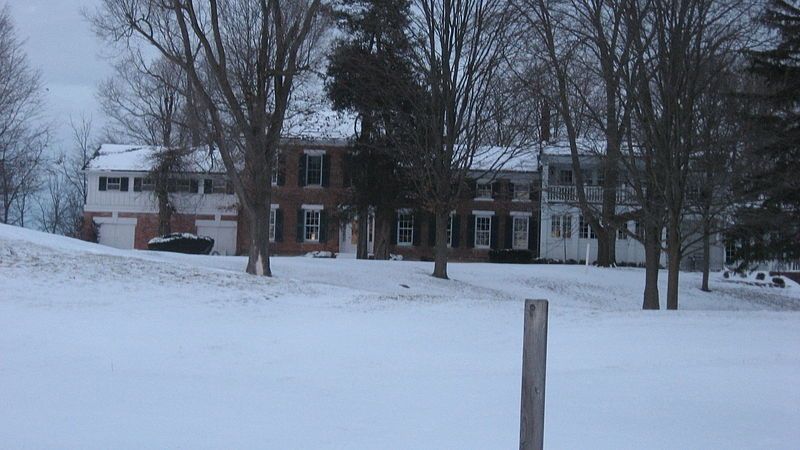 File:Vermilyea Inn closeup.jpg