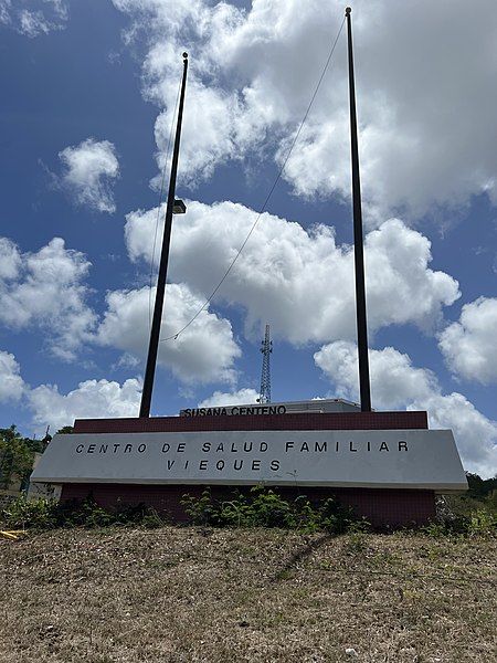 File:Vieques hospital sign.jpg