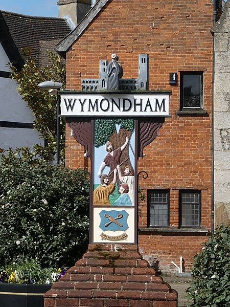 File:Wymondham Town Sign.jpg