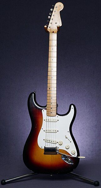 File:1958 Fender Stratocaster.jpg