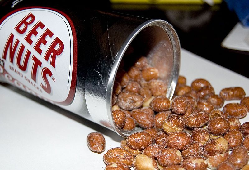 File:Beer-nuts.jpg