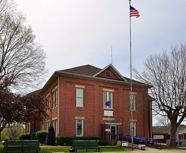 File:Bollinger County Courthouse-rectilinear.jpg