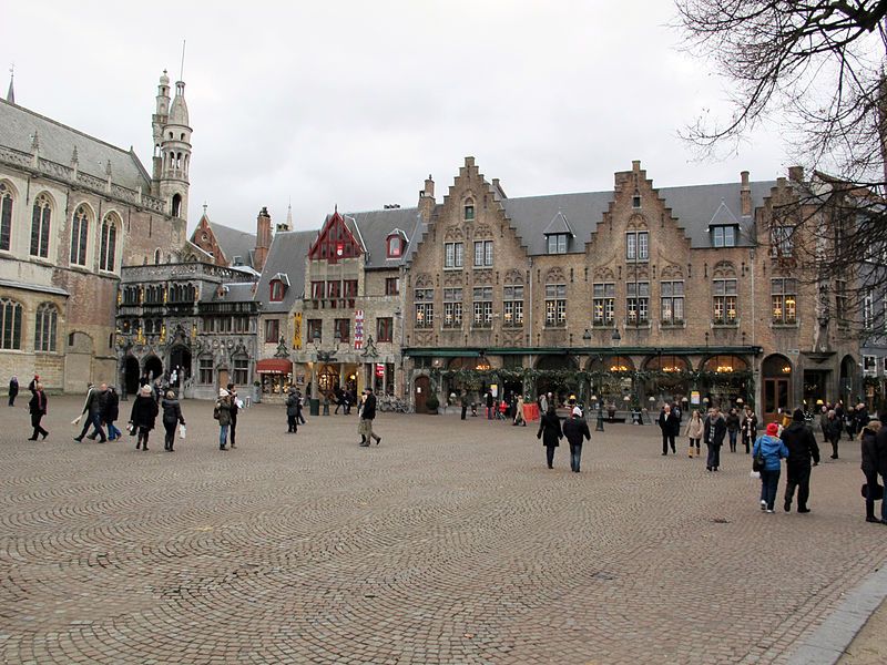 File:Bruges, burg 01.JPG