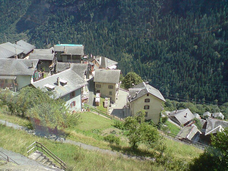 File:Finhaut village.jpg