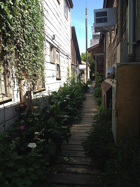 File:Locke alleyway.jpg