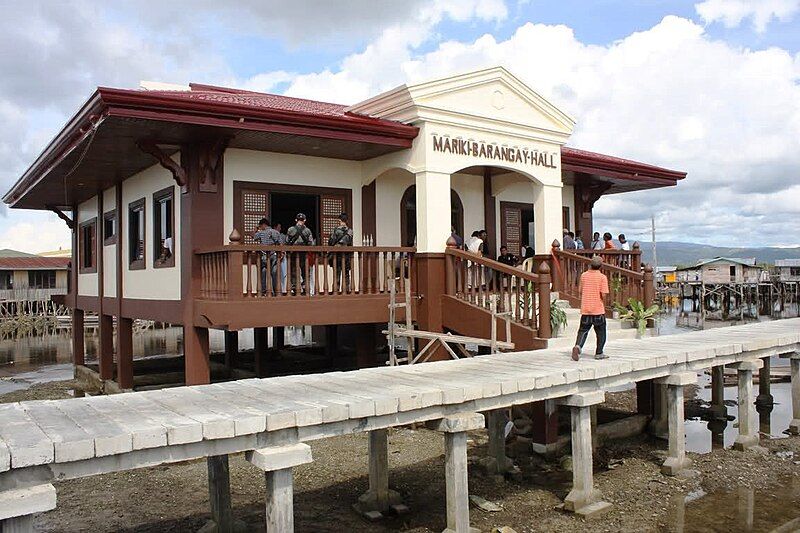 File:Mariki Barangay Hall.jpg