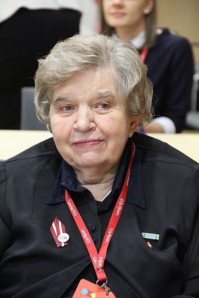 File:Marina Kosteņecka.jpg