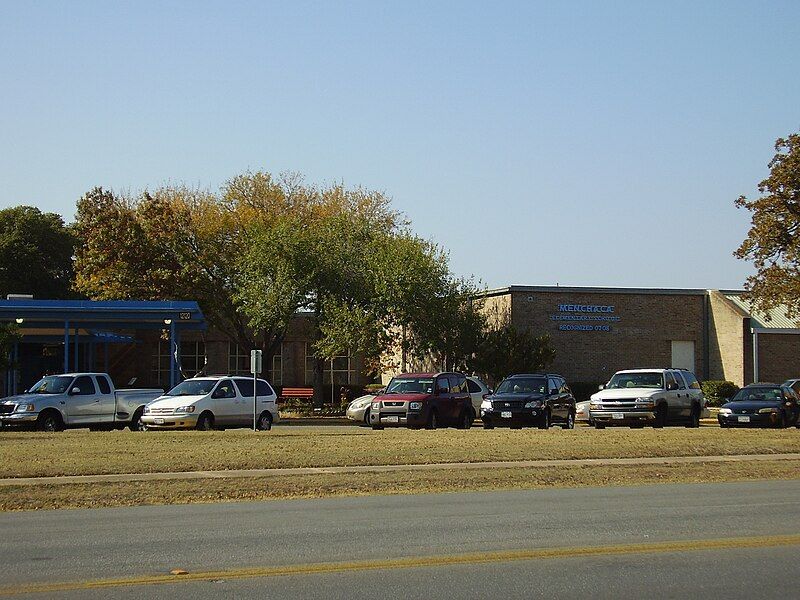 File:MenchacaElementary.JPG