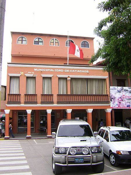 File:Municipalidad de Catacaos.JPG