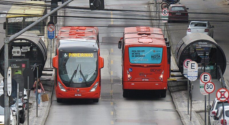 File:Onibus Pinheirinho Curitiba.jpg