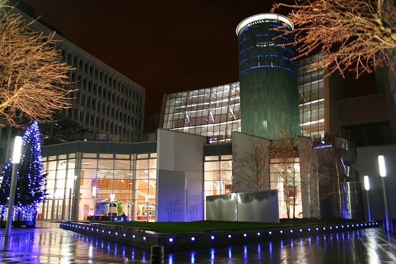 File:Saltire Centre, GCU.jpg