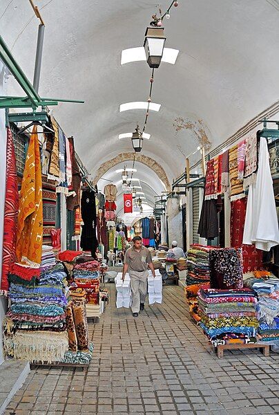 File:Souqs in Sfax.jpg