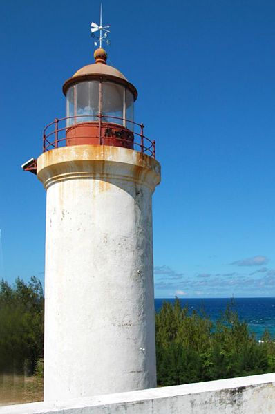 File:Barra Lighthouse.jpg