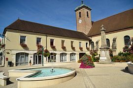 The town hall square in Bletterans