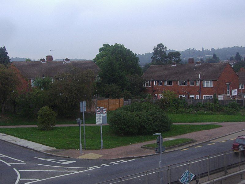 File:Broadfields view.jpg